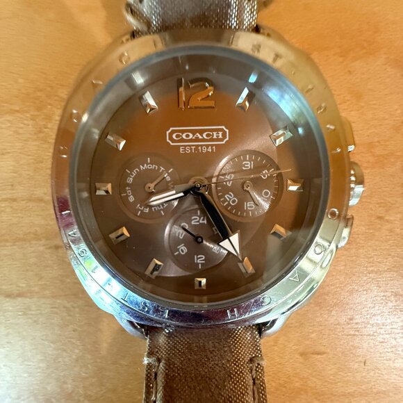 Beautiful Vintage Coach Watch Leather - Picture 1 of 4